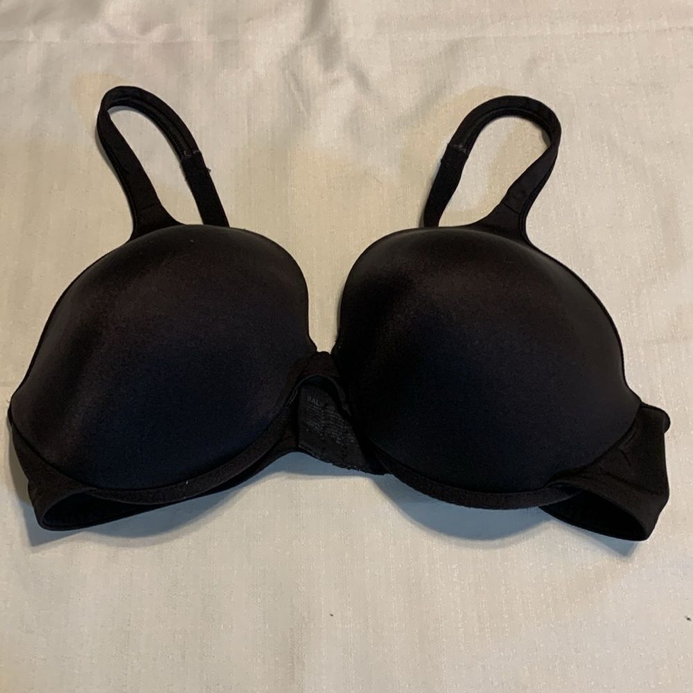 Bali size 40 D lightly padded underwire black bra